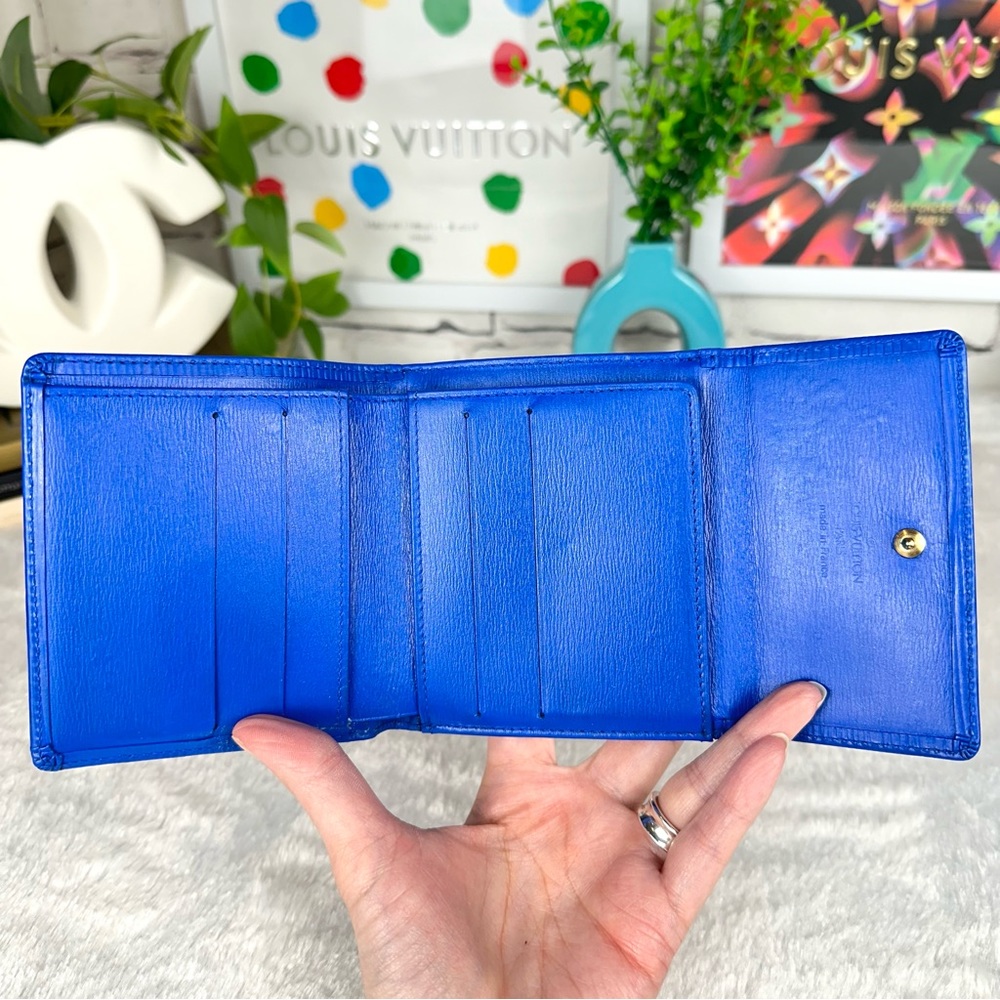 Louis Vuitton Epi Leather Blue Compact Trifold Wallet VINTAGE. NICE! - Picture 9 of 16